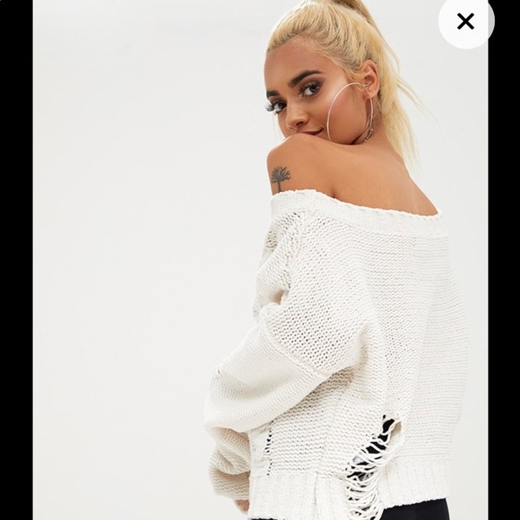 ⚠️ SOLD Cream ripped/distressed sweater - Picture 2 of 5
